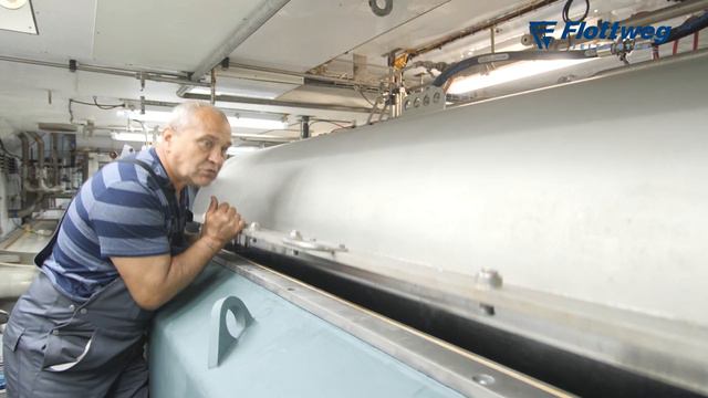 Processing Wild Alaskan Pollock onboard the Starbound Fishing Vessel смотреть онлайн