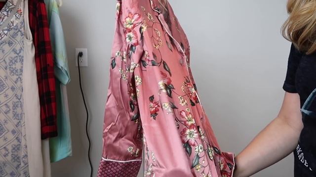 HOW TO STEAM CLOTHES | 5 Steaming Hacks From A Poshmark Seller смотреть онлайн