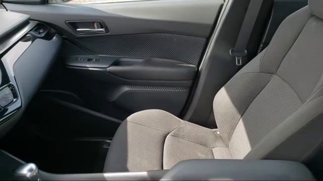 2018 Toyota C-HR XLE Premium St. Paul Minneapolis Maplewood White Bear Lake Woodbury. смотреть онлайн