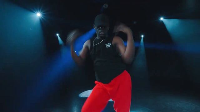 Wade Layonn смотреть онлайн