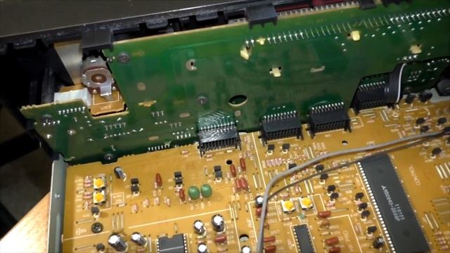 Что внутри магнитофона Technics RS BX404 смотреть онлайн