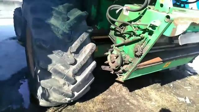 Зерноуборочный комбайн Ростсельмаш Дон-1500Б экспресс-обзор от Владислава Перегудова смотреть онлайн