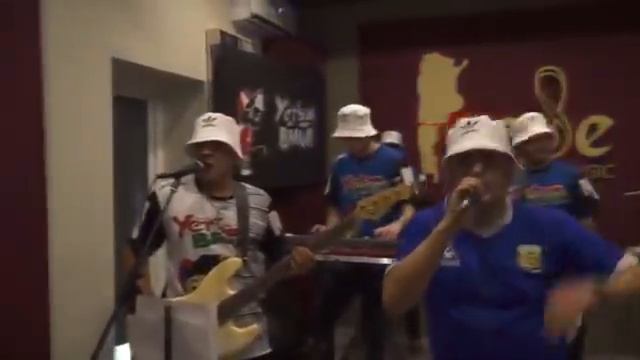 la canción de la yuta - son cosas del amor -yerba brava en vivo смотреть онлайн