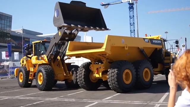 Презентация VOLVO на выставке СТТ 2011 смотреть онлайн