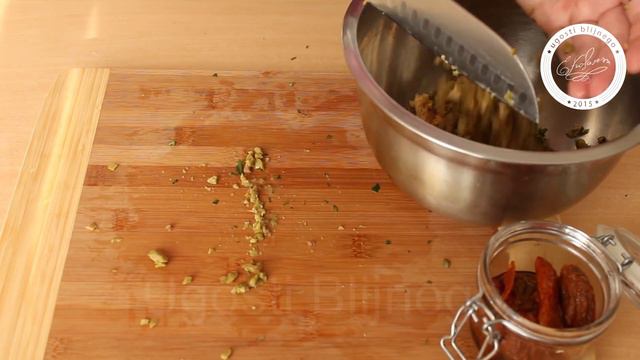 Закуска из масла - Угости Ближнего - Евгения Ковалец - эпизод 92 смотреть онлайн