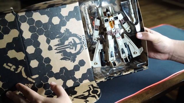 Transformers Generations Selects G2 Megatron & Sandstorm | Geek Unboxing смотреть онлайн