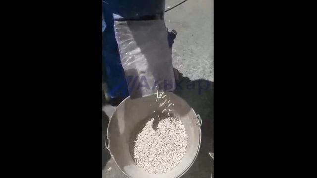 Гранулятор для комбикорма смотреть онлайн
