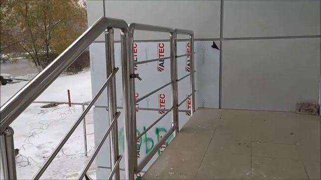 Перильные ограждения из нержавеющей стали на двух входных группах смотреть онлайн