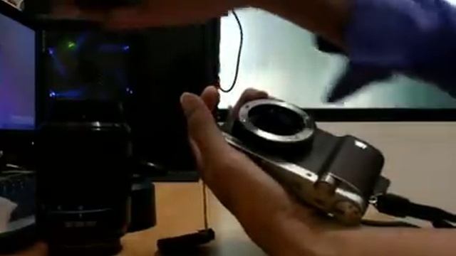 Samsung NX3000 with Lens 50-200mm Telephoto смотреть онлайн