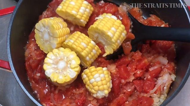 How to make Clear-Out-The-Fridge Stew | Hed Chef | The Straits Times смотреть онлайн