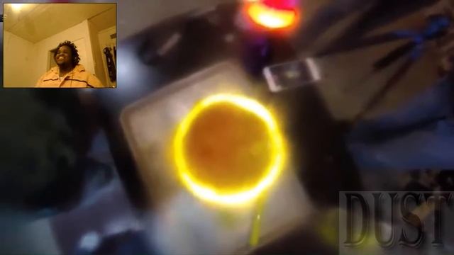 DustDaRapper React: What's inside a Lava Lamp? смотреть онлайн