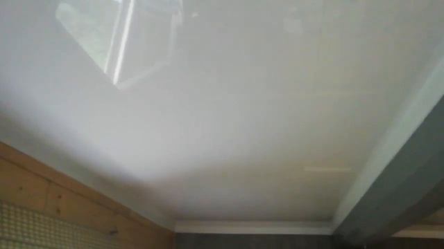 Потолок в деревенском домике , компьютерный стол из хлама, как бороться с назойливой Мухой!))) смотреть онлайн