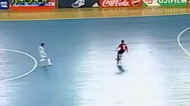 2000 FIFA Futsal World Cup Match #23 Iran vs Cuba смотреть онлайн