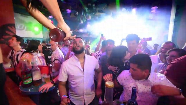 The Bongo Tour Cancun смотреть онлайн