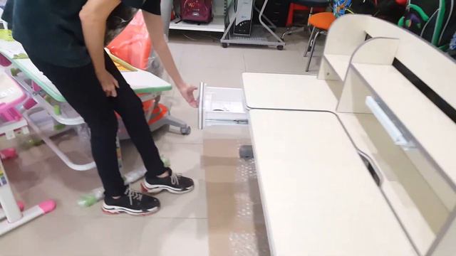 Видеообзор парты Fundesk CUBBY AMMI