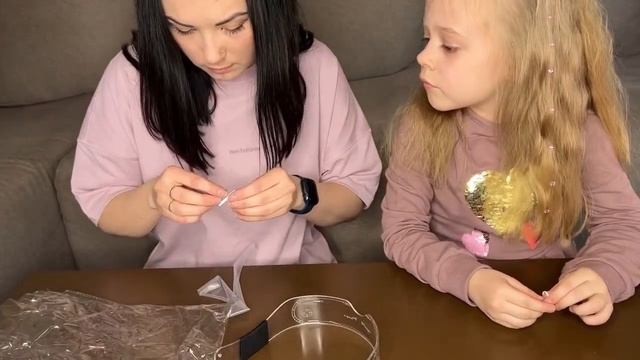 Распаковываю с мамой свою первую посылку с Ali Express???❤️ смотреть онлайн