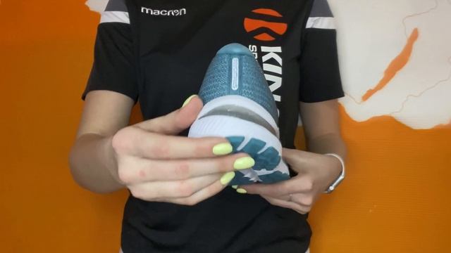 Кроссовки Asics GEL-CUMULUS 22 (W). Обзор за 30 секунд смотреть онлайн