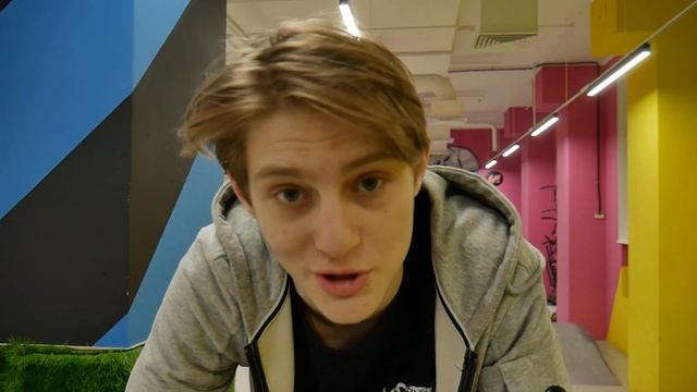 ?ТОП 3 трюка? на самокате через фанбокс. От Инструктора скейт парка BunnyHop Мирона Спирина. смотреть онлайн