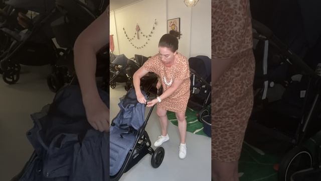 How to remove seat fabric from Valco Snap Trend 3 & 4 смотреть онлайн