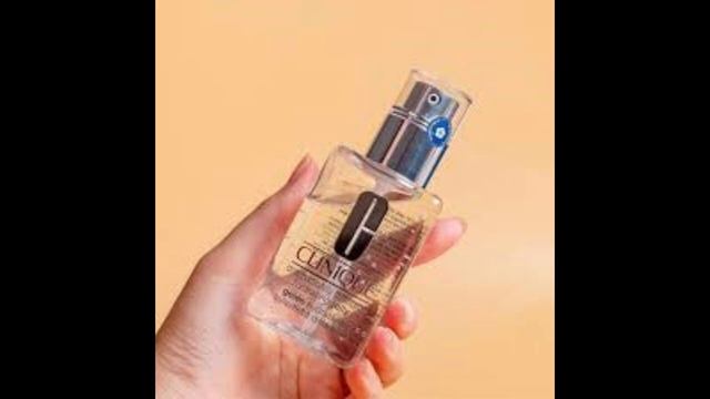 Clinique Dramatically Different Hydrating Jelly - Giúp da săn chắc смотреть онлайн