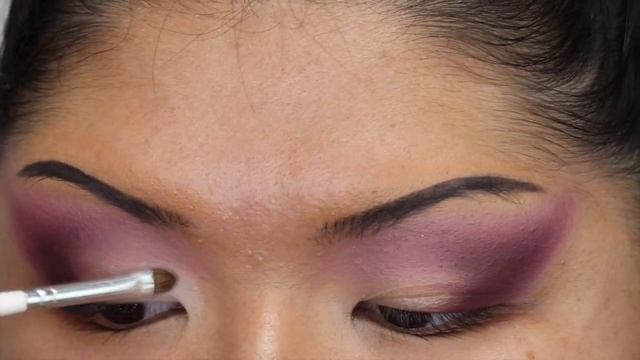 HOW TO: EYESHADOW FOR HOODED EYES + 90’s GOTHIC GLAM MAKEUP