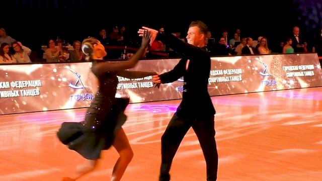 Молодежь 1 La (Open): презентация пар - Capital Cup Minsk 2023 (14.10.2023) смотреть онлайн