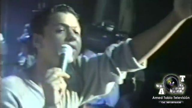 PRIMER CONCIERTO DE RAFAEL CUANDO INICIO SU CARRERA COMO CANTANTE BUSCARE QUIEN ME QUIERA смотреть онлайн