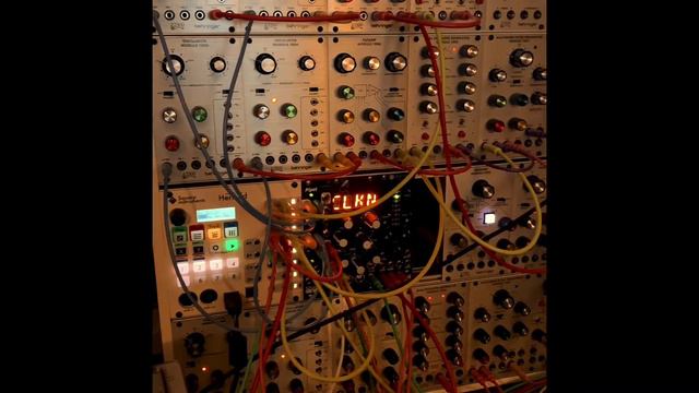 Behringer 2500 Jam 4 смотреть онлайн