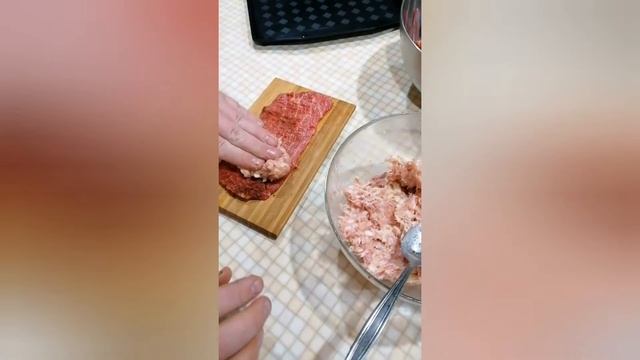 ШАШЛЫК- РОЛЛ с начинкой из мяса с сыром в ТАНДЫРЕ смотреть онлайн
