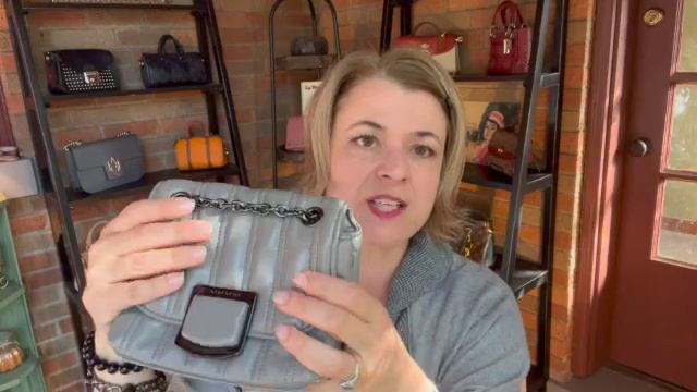 The Pillow Bag Tag! Bags comfortable enough for sleeping, naps, catching some ZZZs! смотреть онлайн