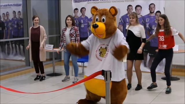 ЧЕХОВСКИЙ МЕДВЕДЬ ТОЖЕ ЧЕМПИОН смотреть онлайн