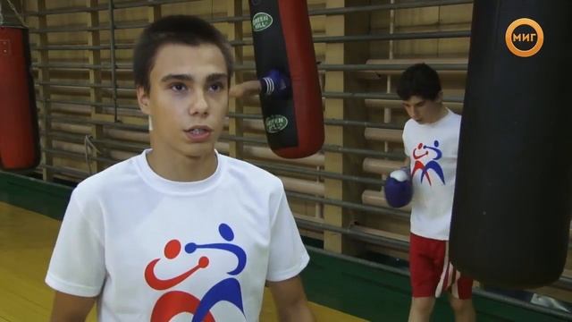 Боксеры привезли золото смотреть онлайн