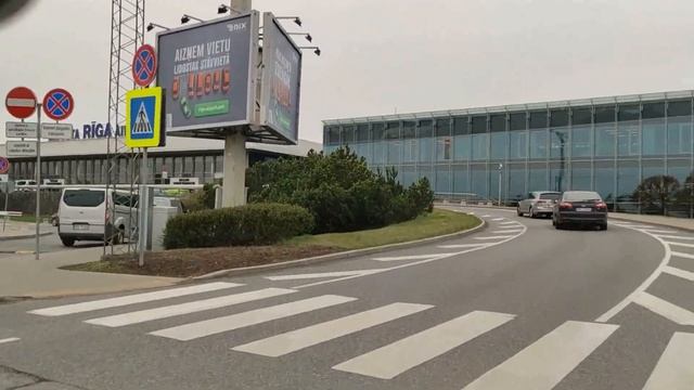 Аэропорт RIGA . Встречал старшего сына из Англии . смотреть онлайн