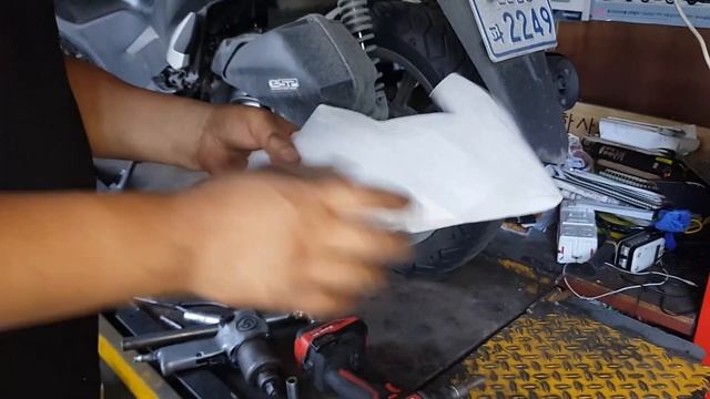 Honda PCX drivetrain drive face belt Pulley Set replacement to make it look like a new motorcycle смотреть онлайн