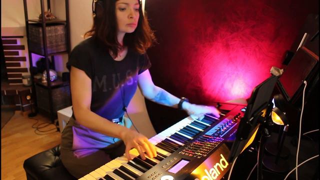 Linkin Park - Numb | Vkgoeswild piano cover смотреть онлайн