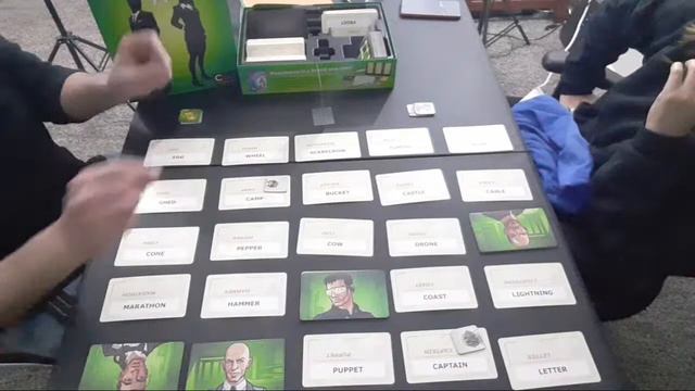 Codenames Duet XXL "Plays Thru" Greyelephant Gaming смотреть онлайн