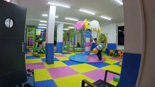 Куда сходить с детьми в Махмутларе/Пивной бар/Отдых в Турции смотреть онлайн