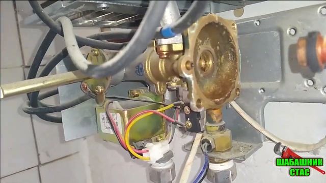 Проточный водонагреватель Zanussi не включается .Ремонт газовой колонки. смотреть онлайн