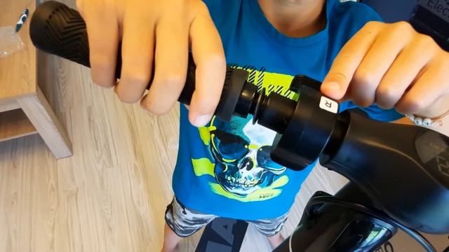 Umax City Racer 35 elektrická kolobežka смотреть онлайн