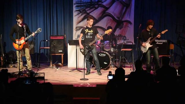 The Oxygen-2015-11-28 (2) Deuce (Kiss Cover) - Teatro San Michele Arcangelo, Milano HD 1080p.mp4 смотреть онлайн