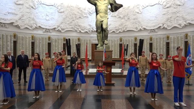 Гимн России - Ангелы Надежды смотреть онлайн