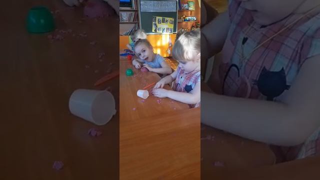 Лепка из кинетического песка смотреть онлайн