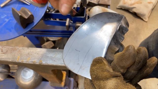 How to Make Rust Repair Panels & Mig Weld Thin Sheet Metal - Basic Metal Shaping Shrink / Stretch смотреть онлайн