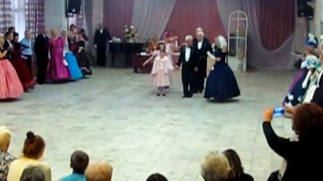 ПОЛОНЕЗ ЮНЫХ ДЕБЮТАНТОК БАЛА. Осенний бал в санатории Карачарово смотреть онлайн