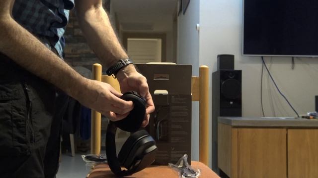 unboxing of G635 Logitech7.1 SURROUND SOUND LIGHTSYNC GAMING HEADSET by KrumholzMax смотреть онлайн