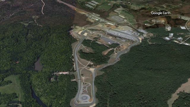 Simulated helicopter / drone orbit over Road Atlanta Raceway, Braselton, GA смотреть онлайн