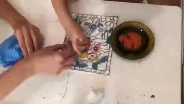 Рисуем картину кварцевым песком творчество с детьми diy малышам смотреть онлайн