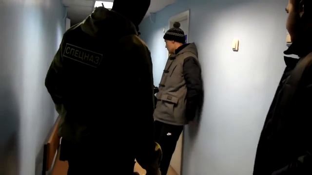 АнтиДилер Задержание исполнителя Guf'а в Красноярске смотреть онлайн