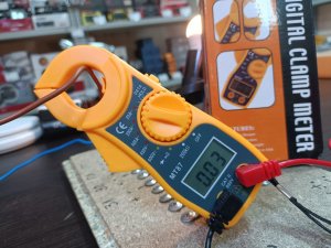 Мультиметр с токовыми клещами МТ87 обзор