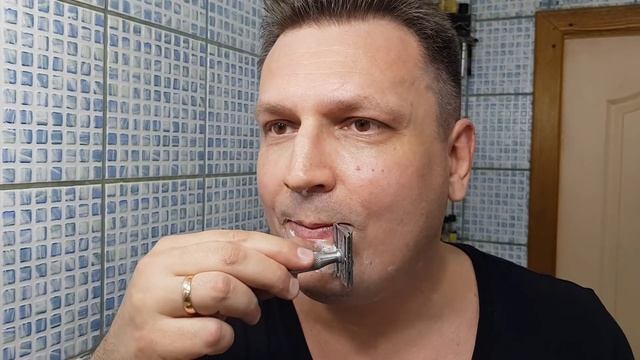 Бритьё! ATT slant S1, Formula T, Epsilon, Brut, Gillette Platinum. Магия ВКБ! смотреть онлайн